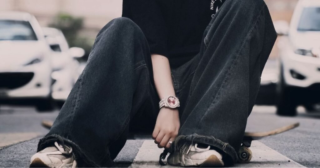 black jeans baggy